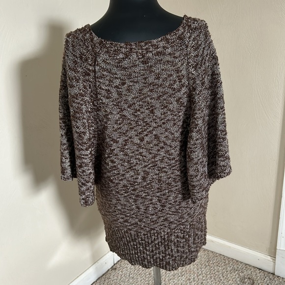 NY Collection top. Small. - Picture 2 of 2